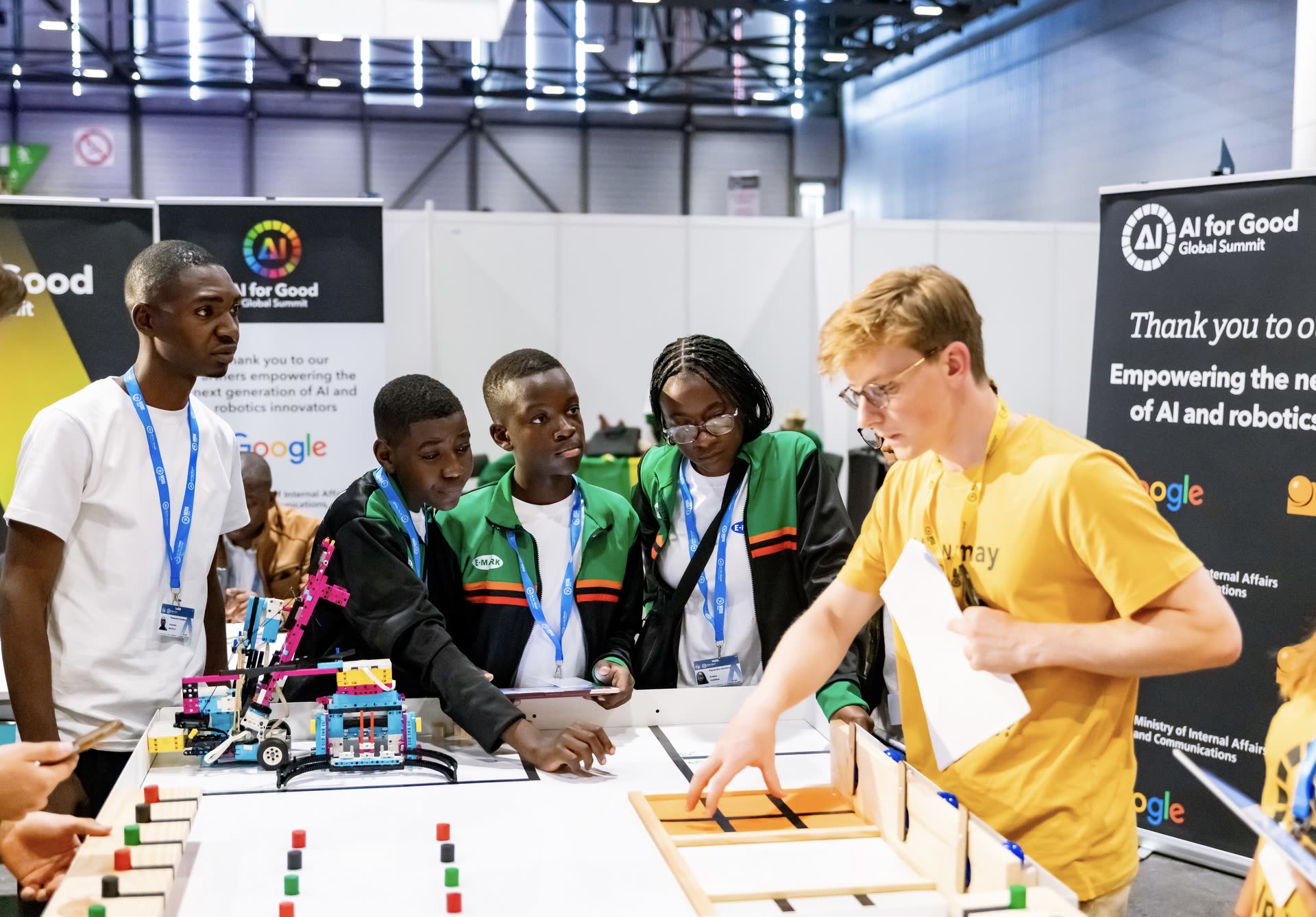 Students building a project together at an EO Robotics Lab workshop